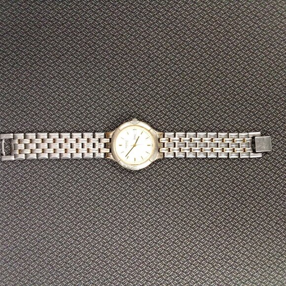 Caravelle By Bulova Mens Quartz Watch With Day/Date Display Stainless Steel Band - Picture 4 of 6